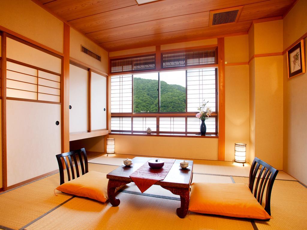 Yamatokan Takayama  Exterior photo