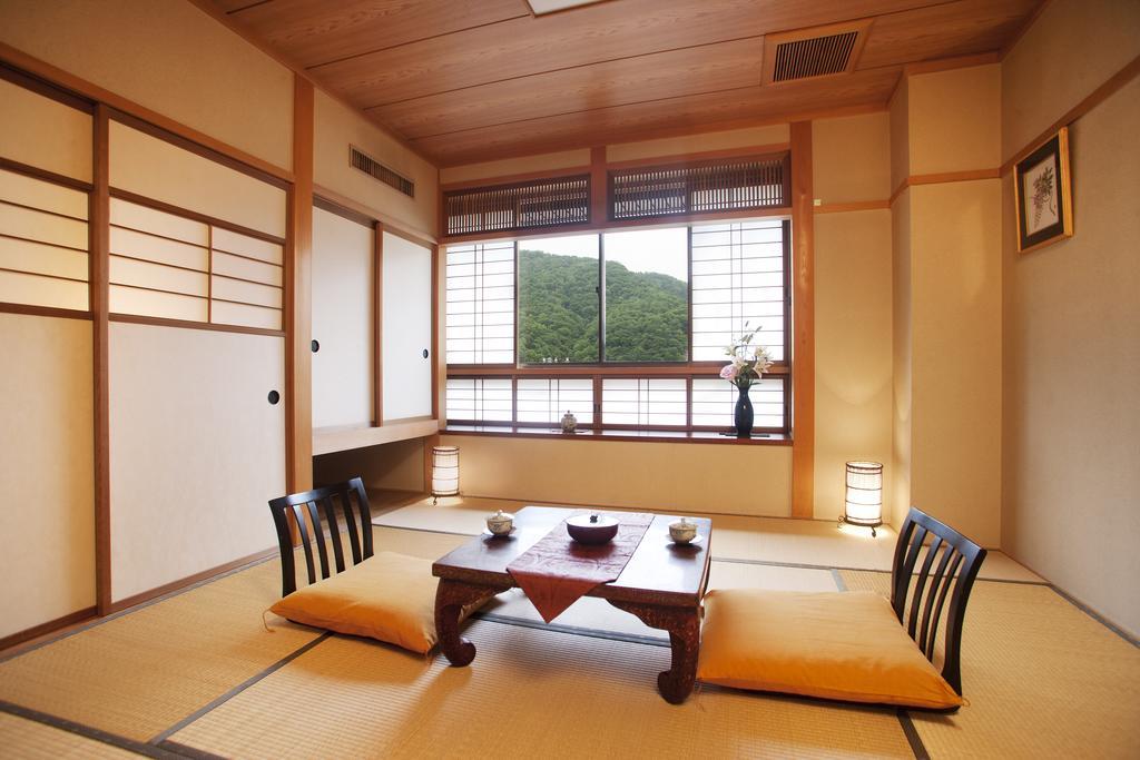 Yamatokan Takayama  Exterior photo